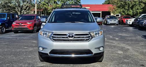 2012 Toyota Highlander SE