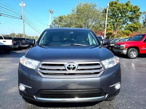 2013 Toyota Highlander SE