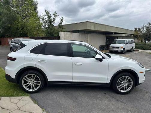 2021 Porsche Cayenne Sport Utility 4D