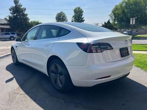 2020 Tesla Model 3 Standard Range Plus