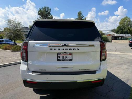 2024 Chevrolet Suburban Premier