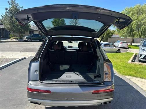 2019 Audi Q7 45 Premium