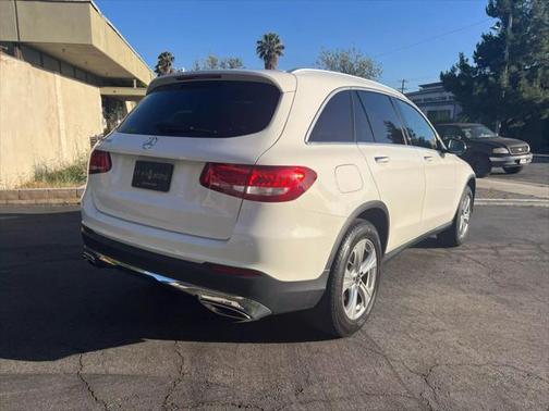 2018 Mercedes-Benz GLC 300 Base