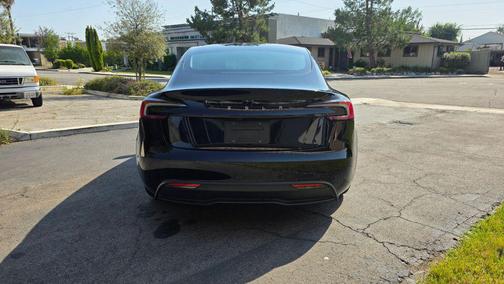 2025 Tesla Model 3 Long Range