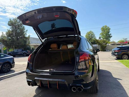 2014 Porsche Cayenne Turbo