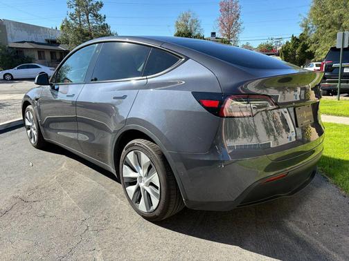 2020 Tesla Model Y Performance Dual Motor All-Wheel Drive