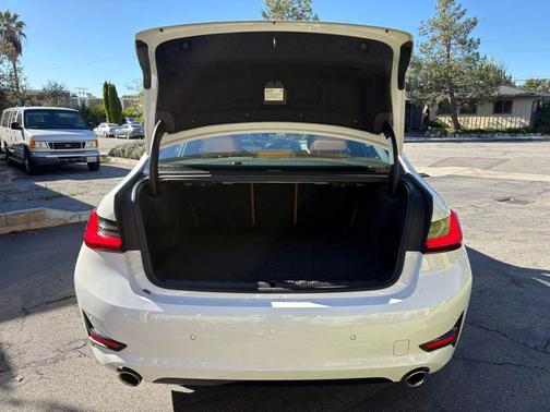 2019 BMW 330 330i Sedan 4D