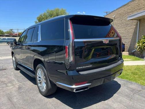 2023 Cadillac Escalade ESV Sport