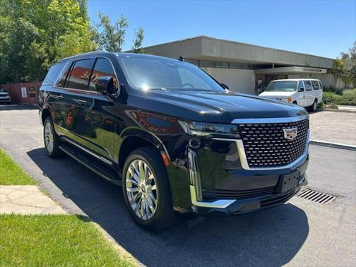 2023 Cadillac Escalade ESV Sport