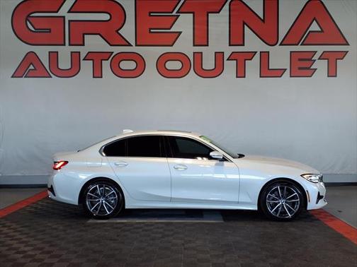 2021 BMW 330 i