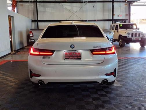 2021 BMW 330 i