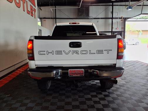 Summit White 2001 Chevrolet Silverado 2500 LS H/D Crew Cab
