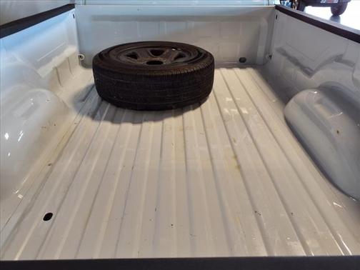 2018 RAM 3500 SLT Crew Cab 4x4 8' Box