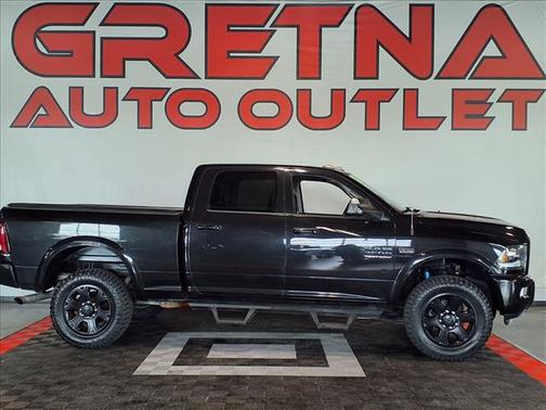 Brilliant Black Crystal Pearlcoat 2018 RAM 2500 Laramie Crew Cab 4x4 6'4' Box