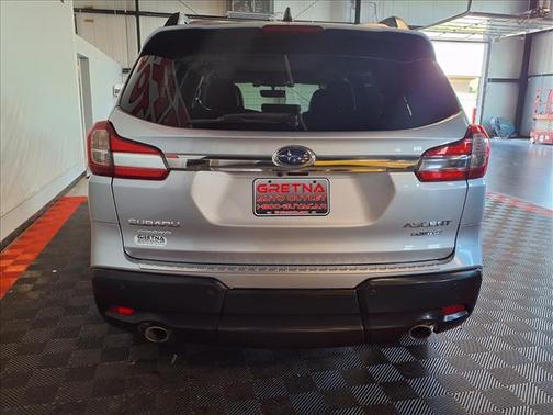 Ice Silver Metallic 2020 Subaru Ascent Limited 8-Passenger