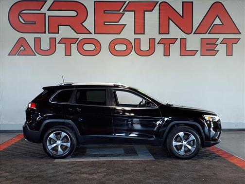 Diamond Black Crystal Pearlcoat 2019 Jeep Cherokee Limited