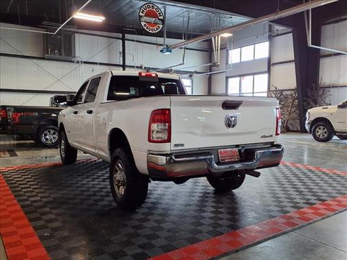 2020 RAM 2500 Tradesman Crew Cab 4X4 6'4' Box