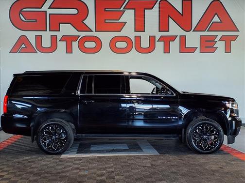 Black 2019 Chevrolet Suburban LT