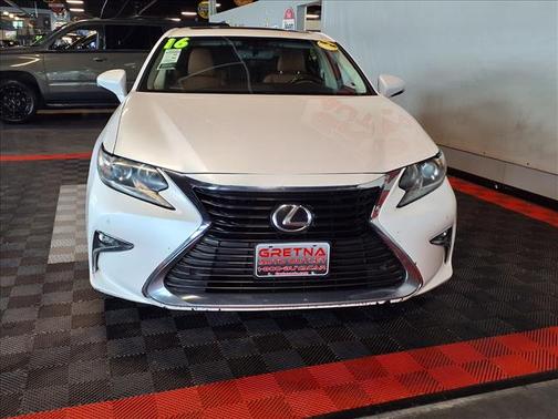 Eminent White Pearl 2016 Lexus ES 350 Base