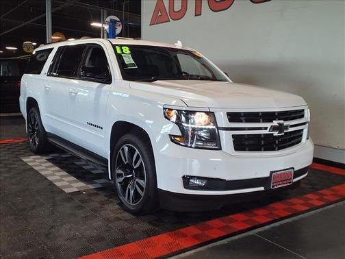 Summit White 2018 Chevrolet Suburban LT