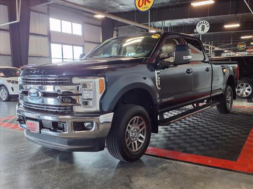Blue Jeans Metallic 2019 Ford F-350 Lariat