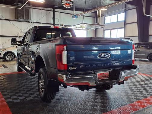 Blue Jeans Metallic 2019 Ford F-350 Lariat