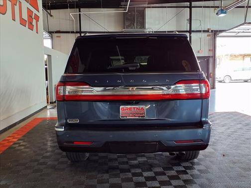 Blue Diamond 2020 Lincoln Navigator Reserve