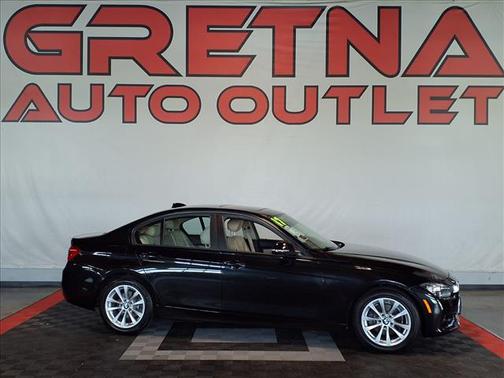 Black Sapphire Metallic 2017 BMW 320 i