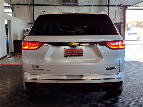 Iridescent Pearl Tricoat 2018 Chevrolet Traverse High Country