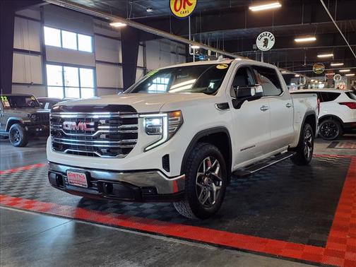 2022 GMC Sierra 1500 SLT