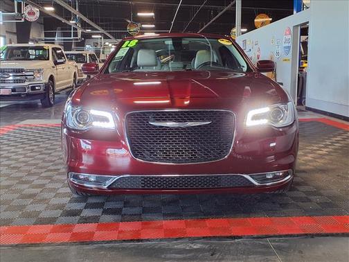 2018 Chrysler 300 Touring