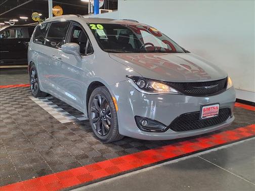 Ceramic Gray Clearcoat 2020 Chrysler Pacifica Touring