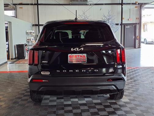 2022 Kia Sorento LX