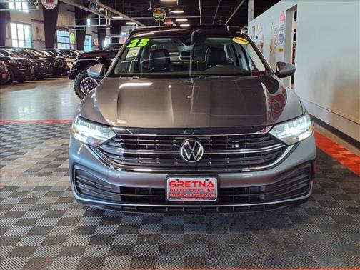 Platinum Gray Metallic 2023 Volkswagen Jetta 1.5T SE