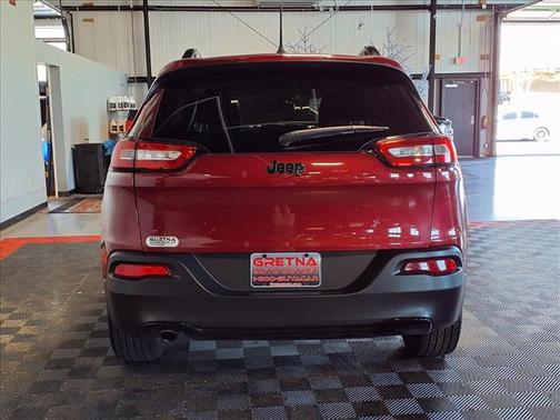 Deep Cherry Red Crystal Pearlcoat 2017 Jeep Cherokee Altitude