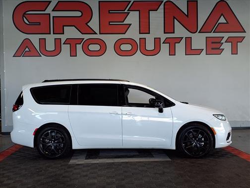 2024 Chrysler Pacifica Limited