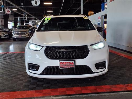 2024 Chrysler Pacifica Limited