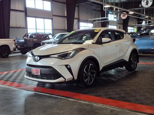Blizzard Pearl 2020 Toyota C-HR Limited