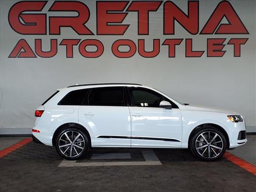 Glacier White Metallic 2021 Audi Q7 55 Premium Plus