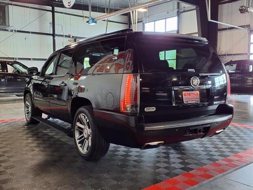2013 Cadillac Escalade ESV Premium