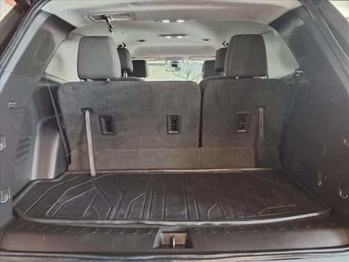 Midnight Blue Metallic 2020 Chevrolet Traverse LT Cloth