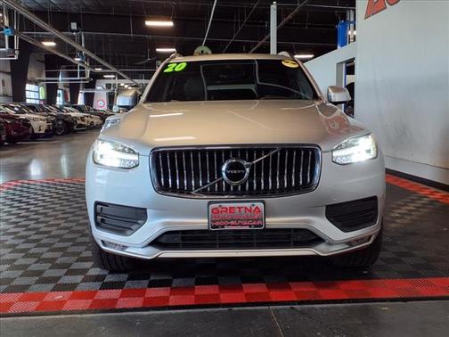 2020 Volvo XC90 T5 Momentum