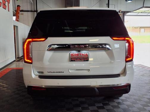2022 GMC Yukon XL SLT