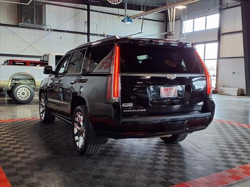 2016 Cadillac Escalade Premium