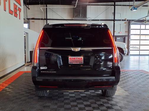 2016 Cadillac Escalade Premium