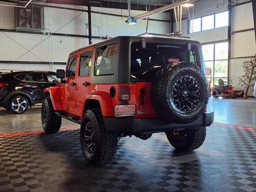 2013 Jeep Wrangler Unlimited Sahara