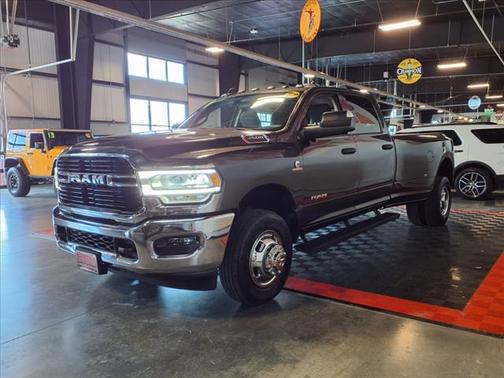 2019 RAM 3500 Tradesman Crew Cab 4x4 8' Box