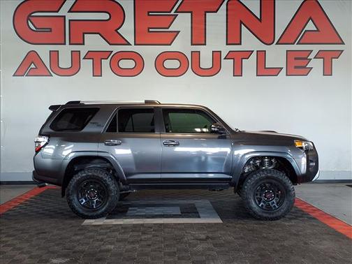 Midnight Black Metallic 2018 Toyota 4Runner Limited