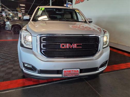 Quicksilver Metallic 2019 GMC Yukon XL SLT