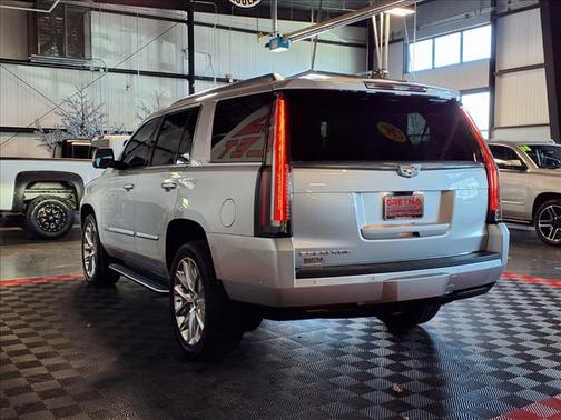 Radiant Silver Metallic 2020 Cadillac Escalade Luxury